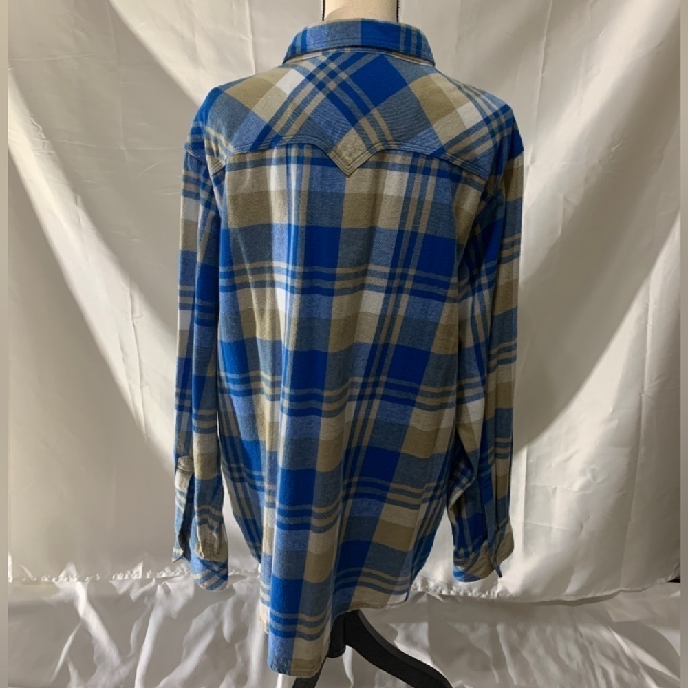 3/$28❤️Legendary Whitetails Mens Blue Tan Plaid Shirt Long Sleeve Flannel XL - Picture 6 of 8